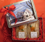 Two Fruitcake Holiday Tin - SOLD OUT